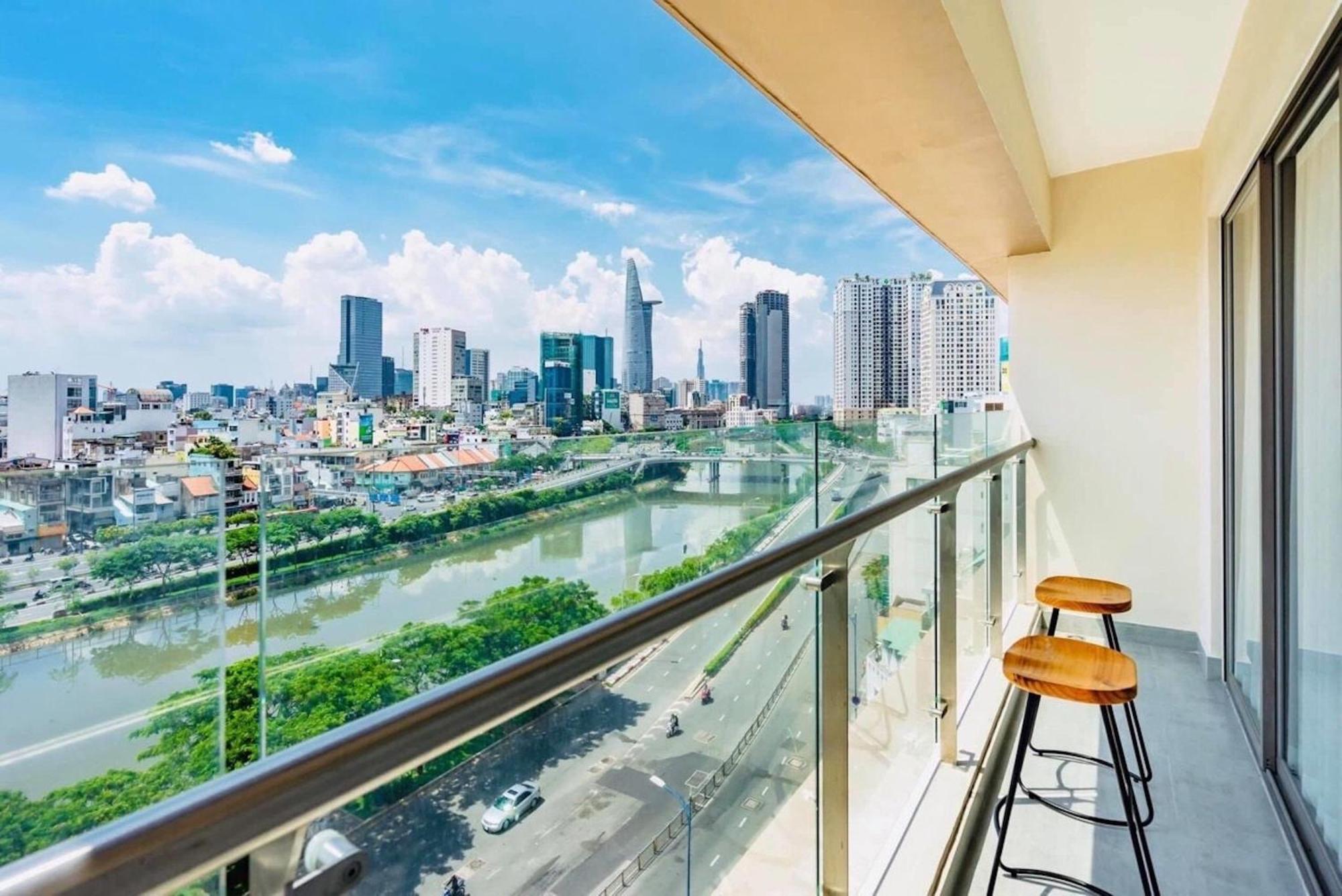Zo Apartment Rivergate Center Хошимин Экстерьер фото